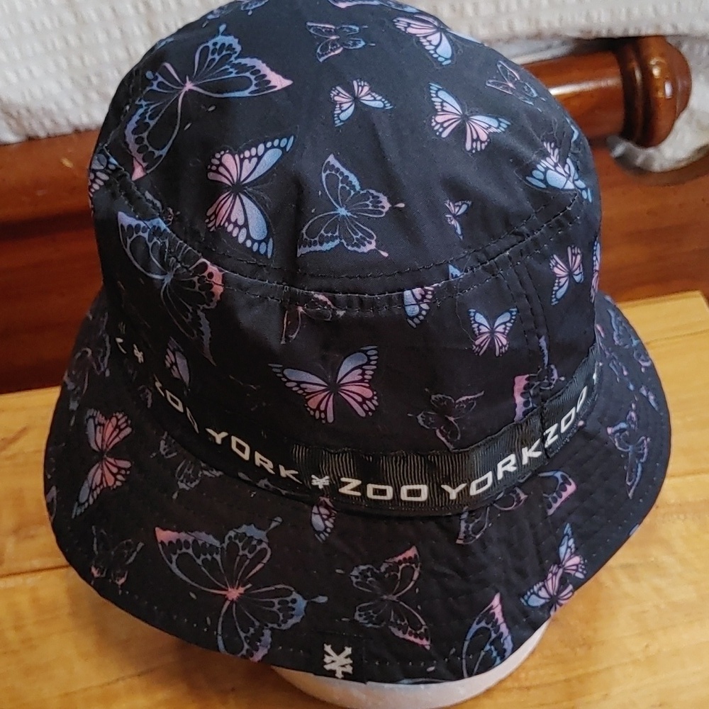 Zoo York Butterfly Black/ Multi coloured Bucket Hat - Picture 3 of 10
